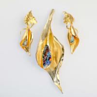 Anstecker und Ohrhänger in Form einer Calla-Blüte mit Opal